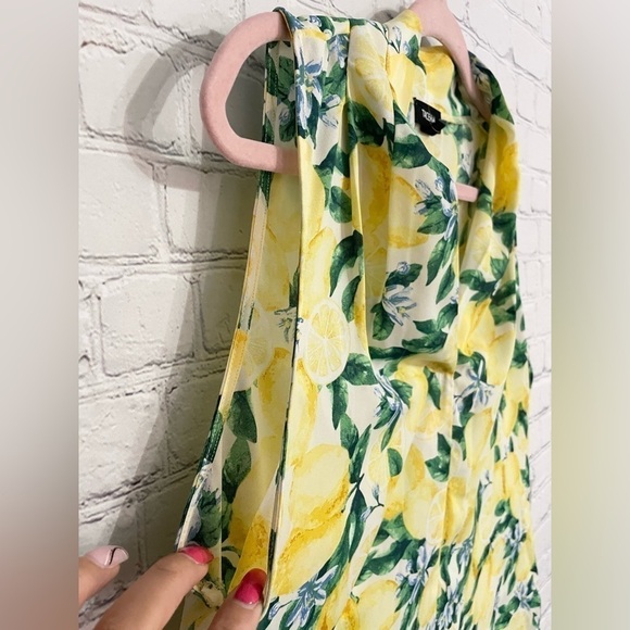 Summer Lemon Print Yellow Blue Green Sleeveless Light Top Blouse Size Large - Picture 7 of 8